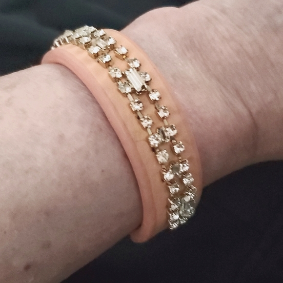 Leather & Rhinestone Bracelt - Picture 1 of 2